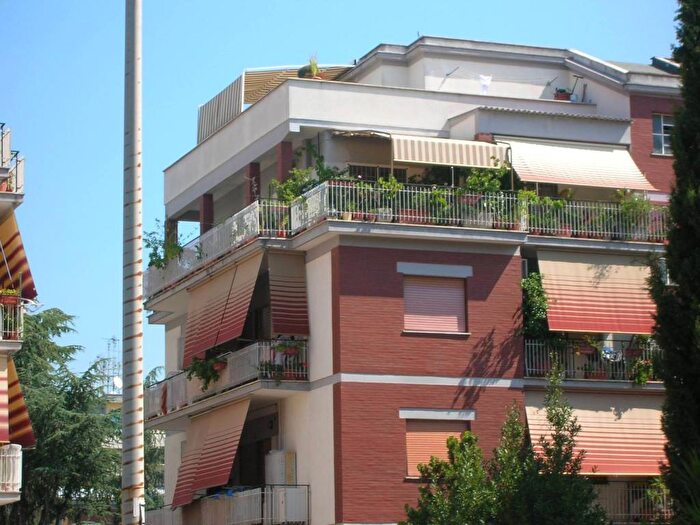 Casa bilocale in affitto in Via di Val Favara, Torrevecchia, Roma