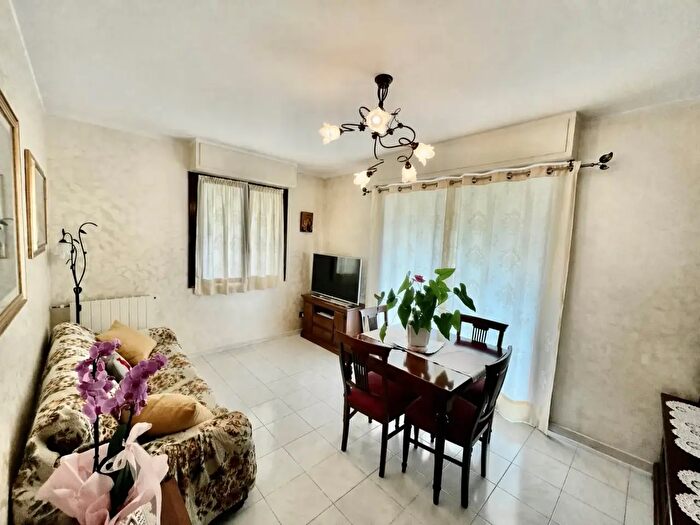 Appartamento quadrilocale in vendita in Camporosso