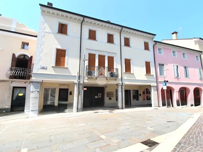 Appartamento con 5 locali in vendita in Via Rocca, Latisana