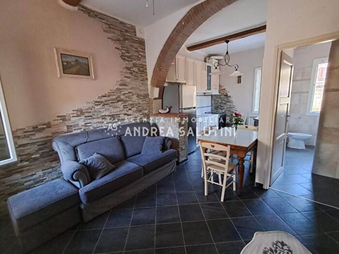 Appartamento trilocale in affitto in Oltrera, Pontedera
