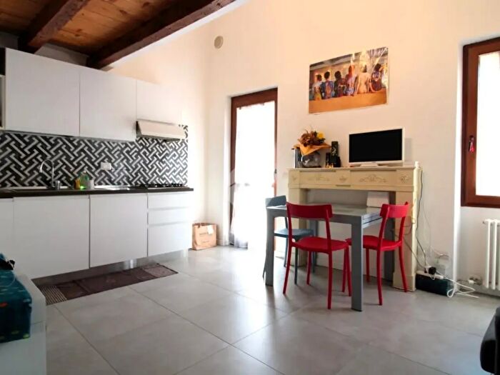Appartamento bilocale in affitto in Via Mazza, Verona
