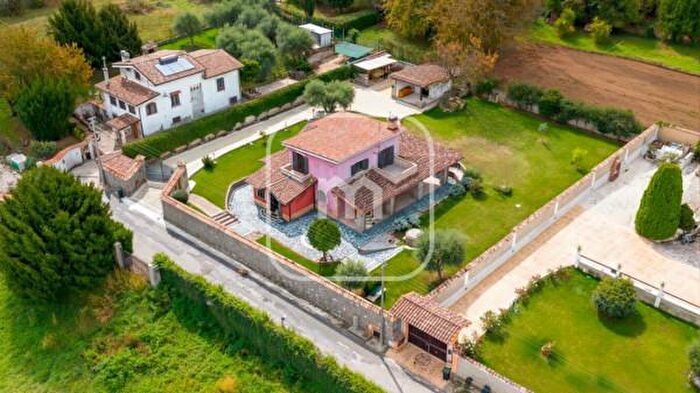 Casa quadrilocale in vendita in Via Colle Carnarolo, Zagarolo