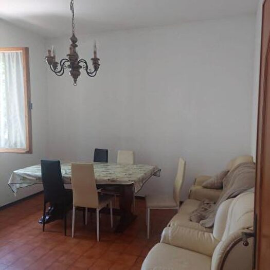 Casa con 5 locali in vendita in Reggio Emilia