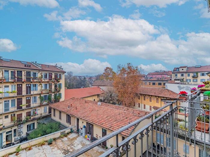 Appartamento bilocale in affitto in Via Galeazzo Alessi, Corso Genova, Milano