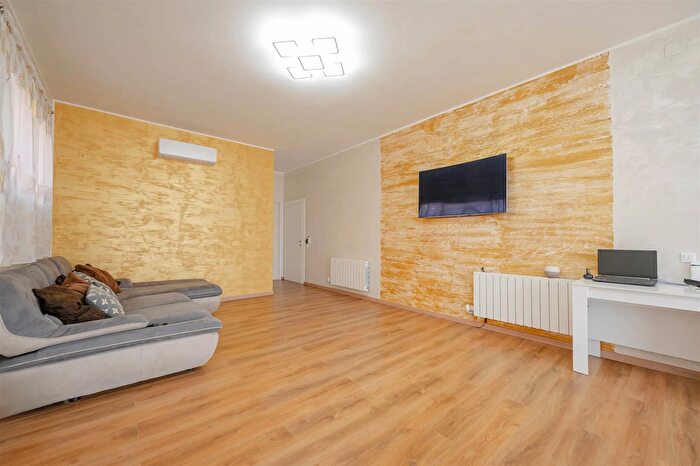 Casa con 7 locali in vendita in Via Rodari Pianiga, Pianiga