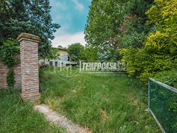 Casa con 5 locali in vendita in Via Soardina, San Pietro In Casale