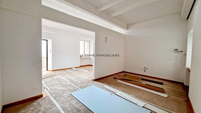 Appartamento con 5 locali in vendita in Corso Mazzini, Ascoli Piceno