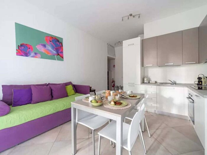 Appartamento bilocale in affitto in Viale Legioni Romane, Primaticcio, Milano