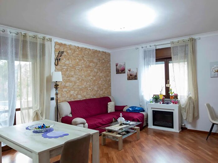 Appartamento quadrilocale in vendita in Via Garibaldi Gariani a, Catanzaro