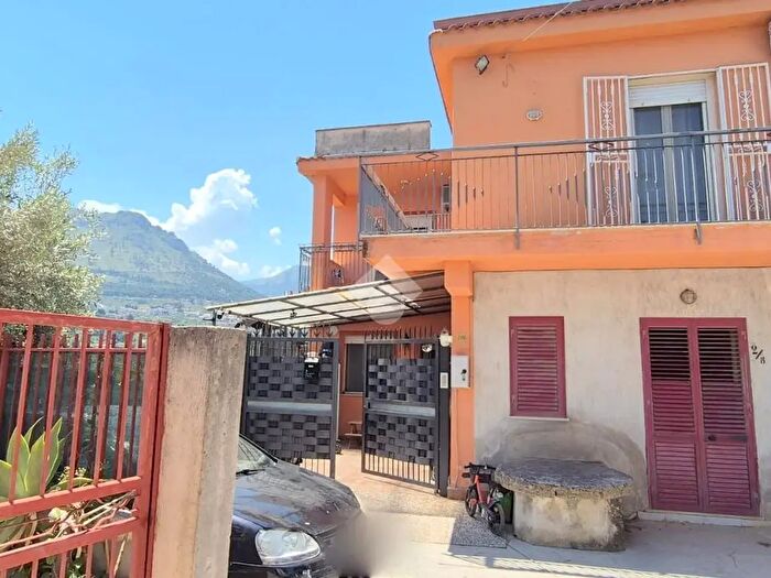 Casa con 5 locali in vendita in Sda Vicinale Pietre Mole, Monreale