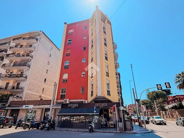 Appartamento quadrilocale in vendita in Viale Don Luigi Sturzo, Bari