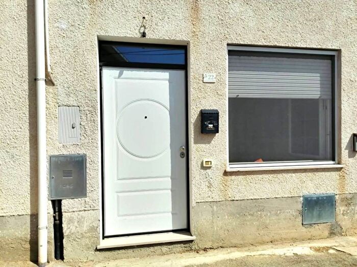 Appartamento trilocale in affitto in Vico Quarto Garibaldi, Centro, Mozzagrogna