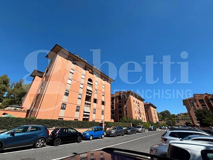 Appartamento quadrilocale in vendita in Via Generale Mario Pezzi, Parco de' Medici Muratella, Roma