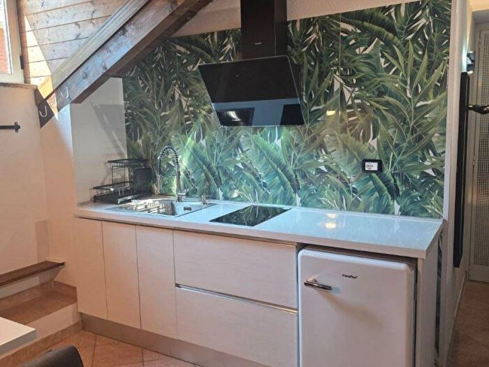 Appartamento monolocale in affitto in Via Cesare Ferrufini, Borgo Rovereto Piscina, Alessandria