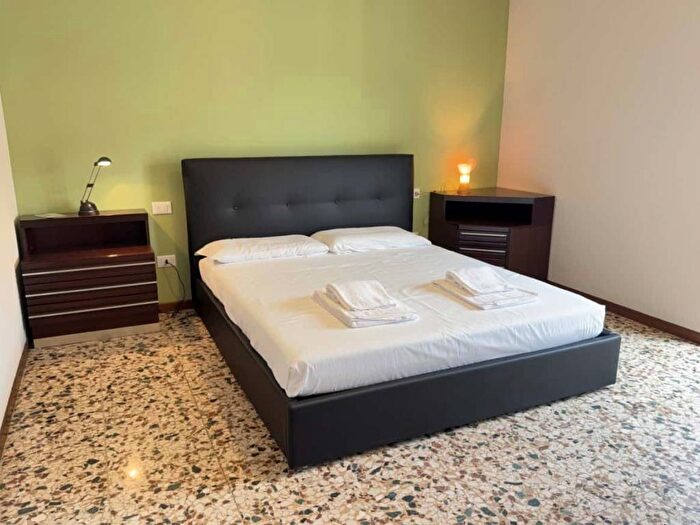 Appartamento trilocale in affitto in Via Alessandro Noli, Borgo Palazzo, Bergamo