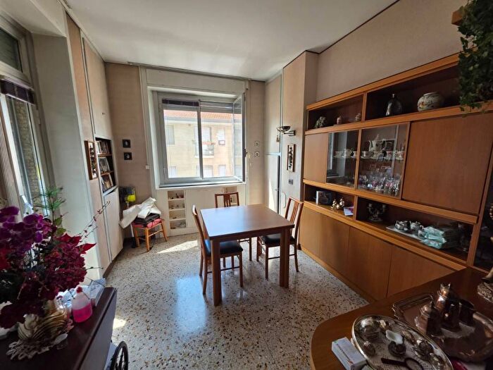 Appartamento bilocale in affitto in Via Bolzano, Rovereto, Milano