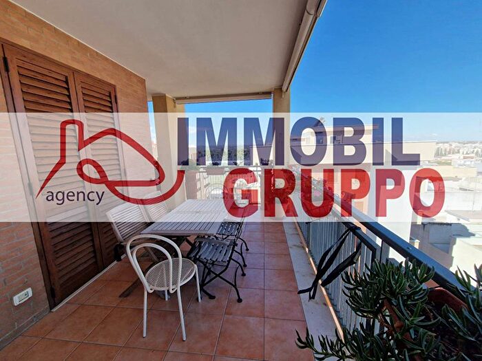 Appartamento con 5 locali in affitto in Via Benedetto Croce, Castel del Monte, Andria