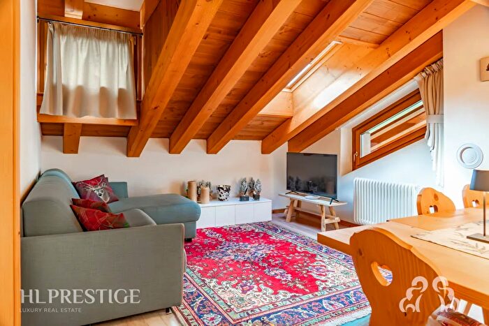 Appartamento con 6 locali in vendita in Cortina DAmpezzo