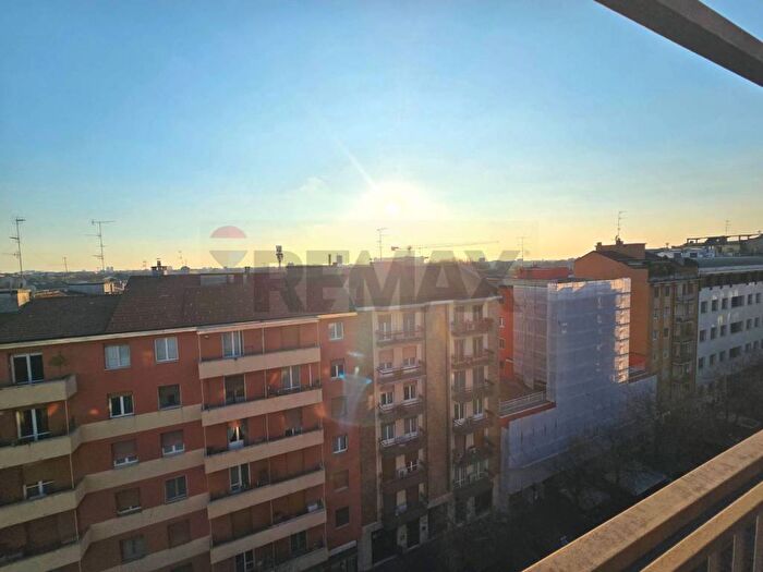 Appartamento bilocale in affitto in Via Albani, Monte Rosa Lotto, Milano