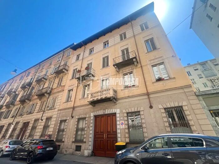 Appartamento quadrilocale in vendita in Via Vincenzo Gioberti, Torino
