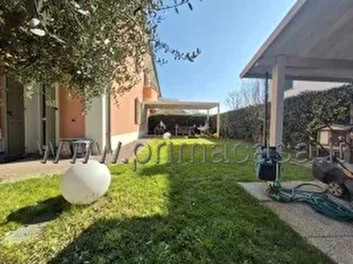 Casa quadrilocale in vendita in Via Graf, San Martino In Rio