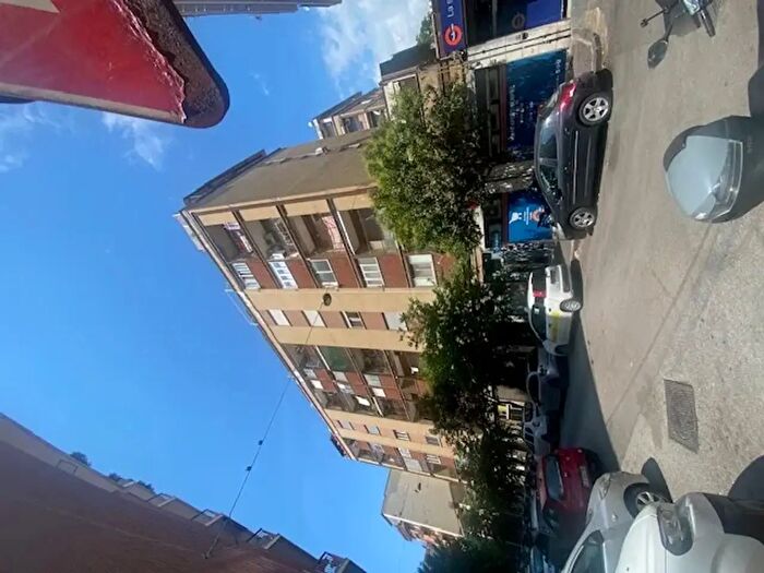 Appartamento quadrilocale in vendita in Via Settembre, Salerno