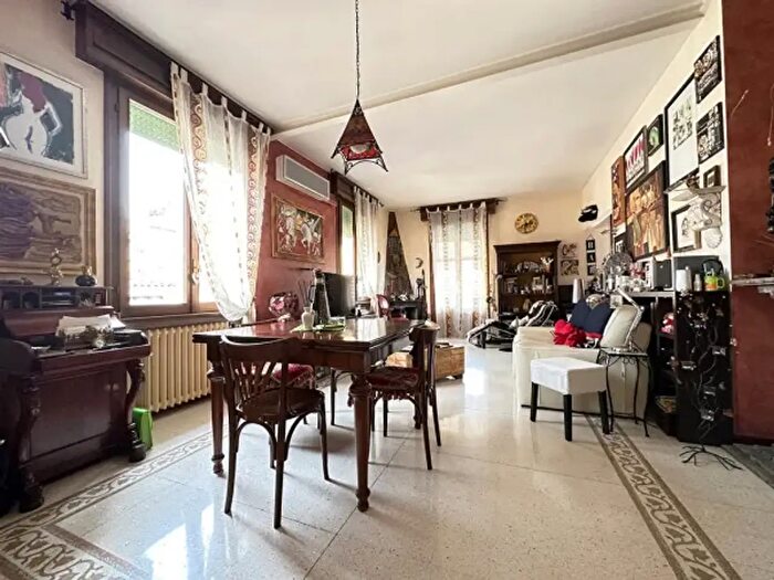 Appartamento trilocale in vendita in Strada Nino Bixio, Parma