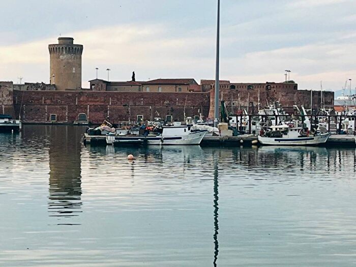 Appartamento trilocale in vendita in Via Grande Piazza della Repubblica, Livorno