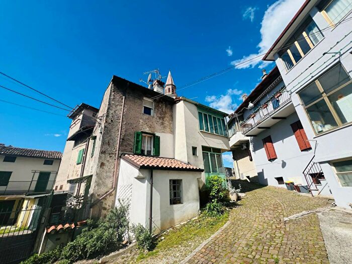 Casa trilocale in vendita in Gorizia Piazza San Giorgio, Gorizia