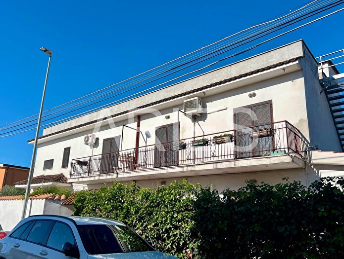 Appartamento quadrilocale in vendita in Via Achille Zezon, Fiumicino