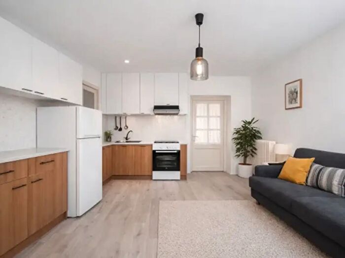 Appartamento bilocale in vendita in Piazza Bernardi, Canale