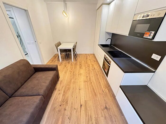 Appartamento bilocale in vendita in Milano