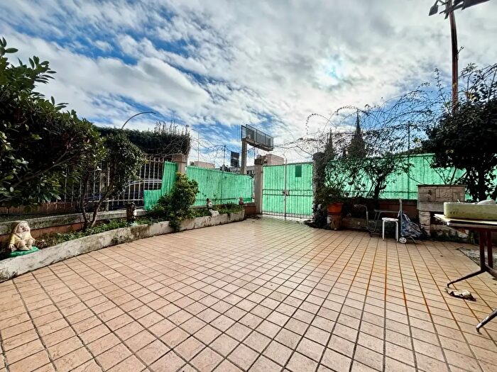 Appartamento con 6 locali in vendita in Corso Europa, Genova