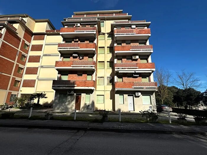 Appartamento trilocale in vendita in Via Nicolo Pisano, Comacchio