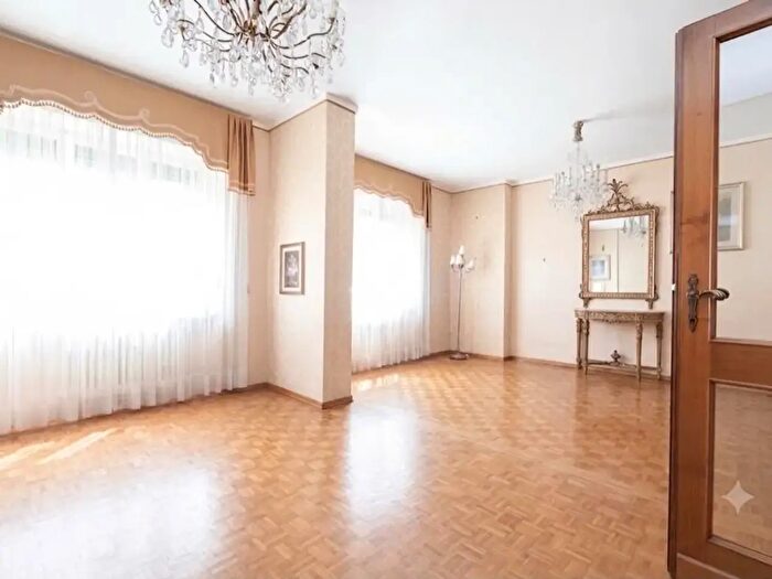 Appartamento con 5 locali in vendita in Corso Rosselli Carlo E nello, Torino