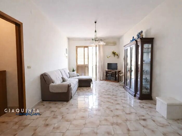 Appartamento quadrilocale in vendita in Via Sicilia N, Palagonia