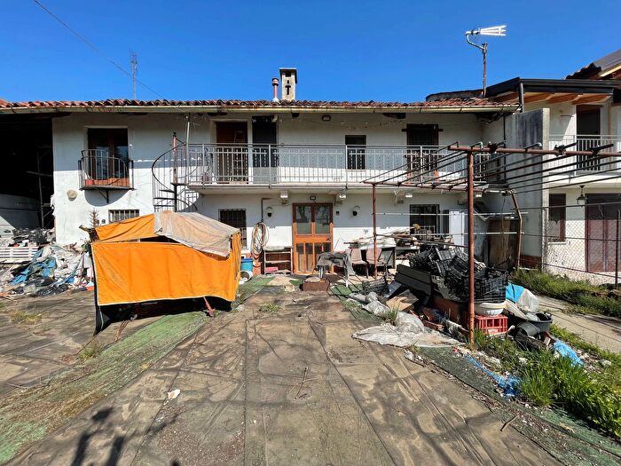 Casa con 5 locali in vendita in Via Deidier, Scalenghe