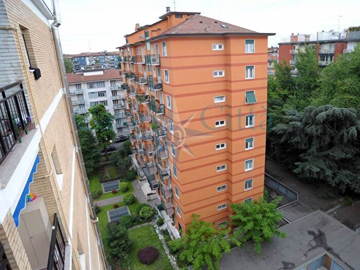 Appartamento bilocale in affitto in Via Privata Piero Martinetti, Piazzale Siena, Milano