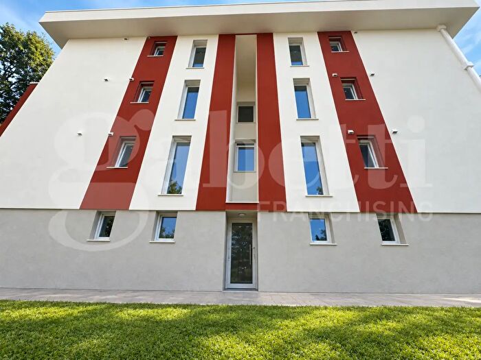 Appartamento quadrilocale in vendita in Via Roma, Mogliano Veneto