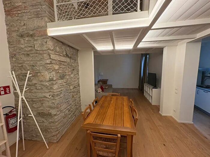 Appartamento quadrilocale in affitto in Via Pilati, Firenze