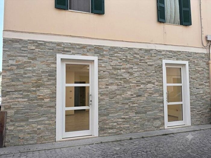 Appartamento bilocale in affitto in Via Adda, Centro, Nettuno