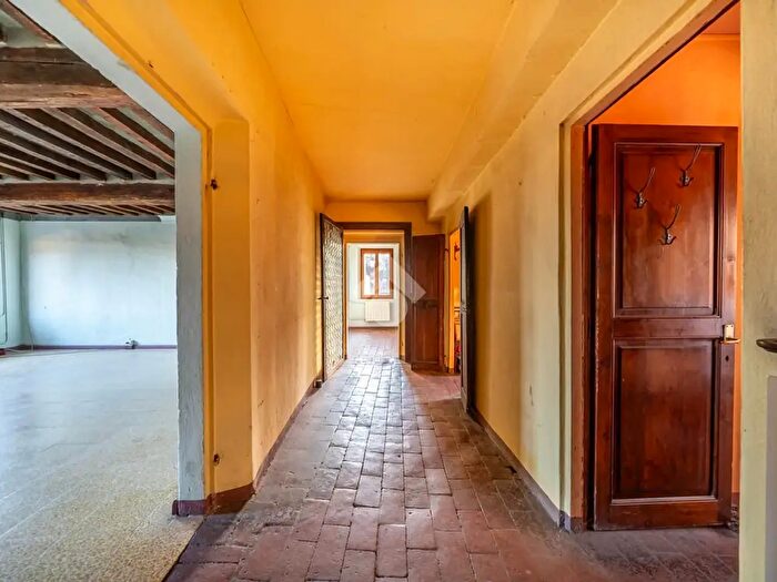 Appartamento con 7 locali in vendita in Via Giuseppe Garibaldi, Montecchio Emilia