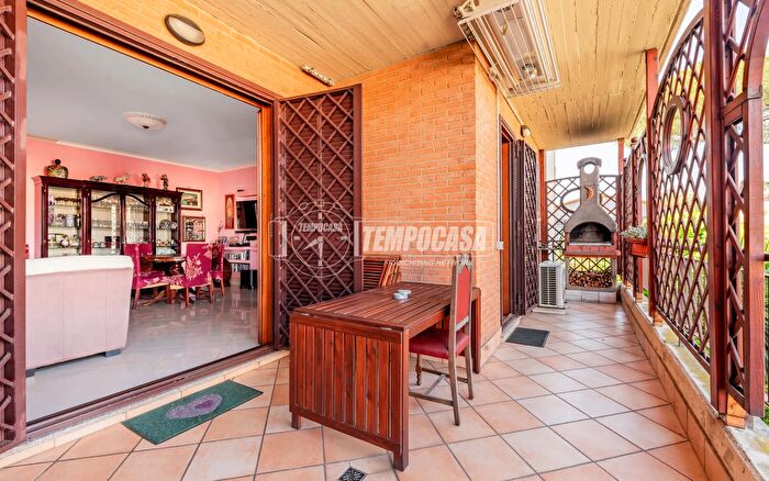 Appartamento trilocale in vendita in Via Francesco di Benedetto, Roma