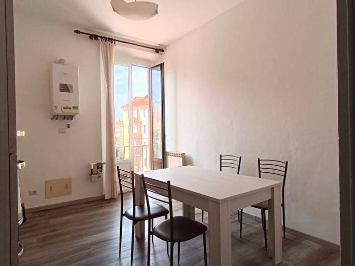 Appartamento trilocale in affitto in Via Pier Candido Decembrio, Lodi Brenta, Milano