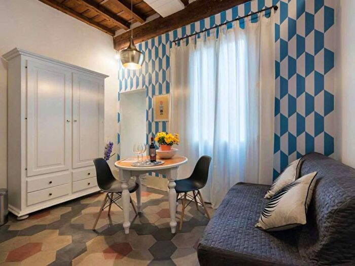 Appartamento bilocale in affitto in Via Fiesolana, D'Azeglio, Firenze