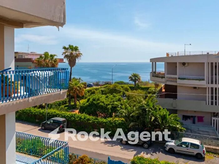Appartamento trilocale in vendita in Via M Rapisardi, Aci Castello