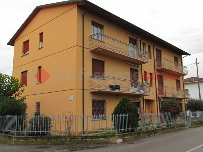Appartamento trilocale in affitto in VIA UMBERTO I, Centro, Bovolone