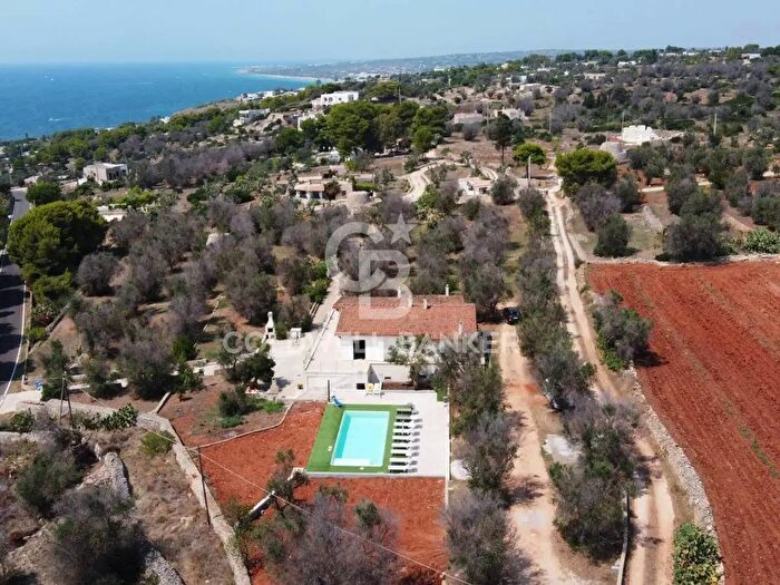 Casa con 11 locali in vendita in Via Pozzo Pasulo, Morciano Di Leuca
