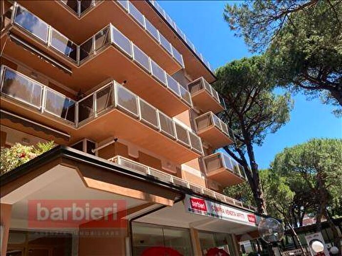 Appartamento trilocale in affitto in Via Filzi, Milano Marittima, Cervia