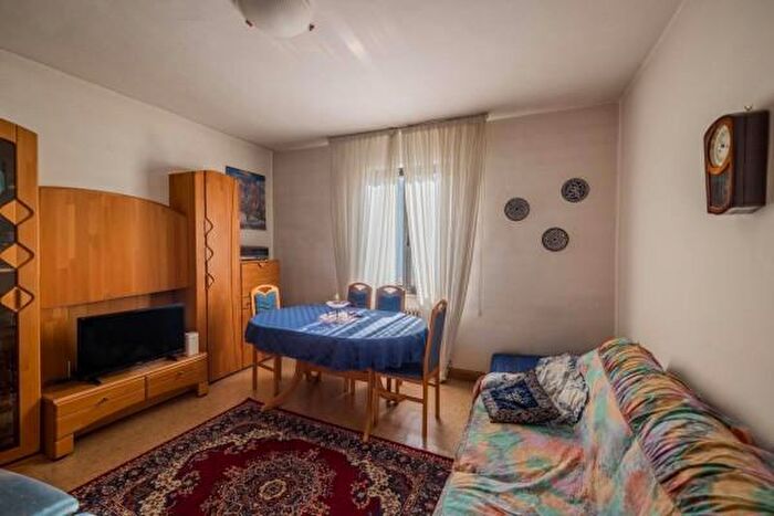 Casa con 6 locali in vendita in Kirchweg, Postal